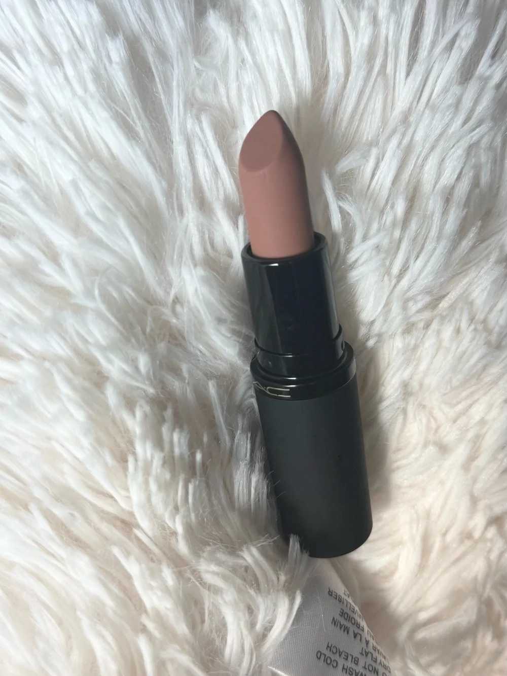 MAC Cosmetics Powder Kiss Hazy Matte Lipstick - Nude Peach